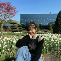 Jennie - em