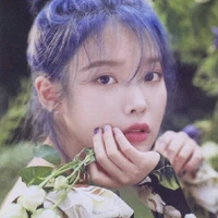 IU