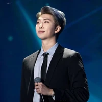 Namjoon( Ông Kim)