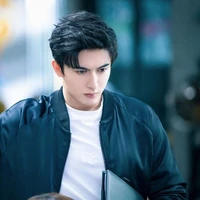 Dư Minh-Minh Thần