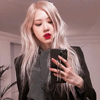 Park~Chaeyoung(bn thân nu9)