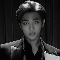 Kim Namjoon(ba nu9)