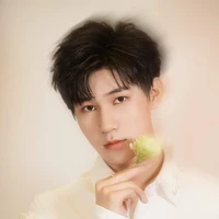 Anh trai của Hạ Nhi