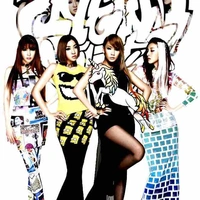Tác giả mê 2NE1