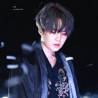 Min Yoongi (Suga)