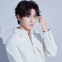 Vương Tuấn Khải