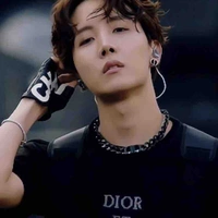 Jung Hoseok-Tứ Thiếu Gia