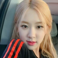 Rosé(BFF Jennie)