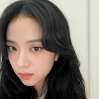 Jisoo(BFF Lía)