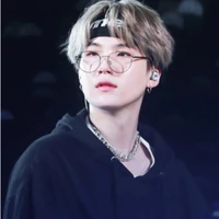 Min Yoongi-Suga