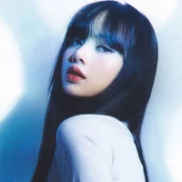 Lalisa Manoban ( Lili )