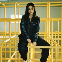 Kim Jisoo(Cô)