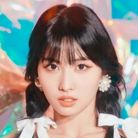 Hirai Momo