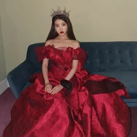 Lee Ji-Eun (mẹ nuôi cô)