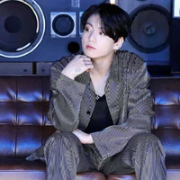 Jeon Jung-Kook(Cậu)