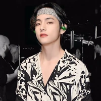 Taehyung(chồng Kook)