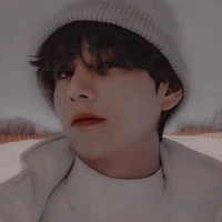 Kim Taehyung- Hắn