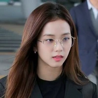 Kim Jisoo (Y)