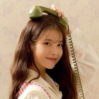 IU(Lee-Ji-Eun)