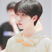 Hạ Tuấn Lâm ( Hạ Hạ)