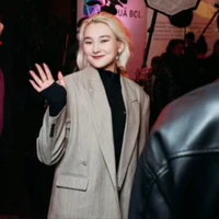 Adele * bạn Alina *