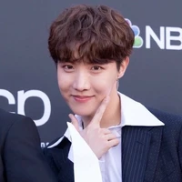 Jung Ho Seok(Jhope)