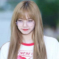 LALISA MANOBAN