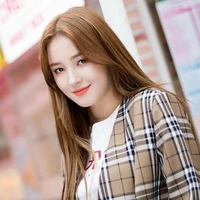 Nancy (Chị Jisoo)