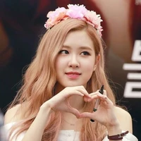 Park Chaeyoung ( Nàng )