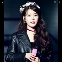 Lee Ji-eun ( IU )