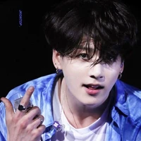 Jungkook (Y)