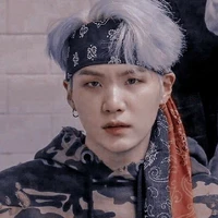 Min Yoongi (hắn)