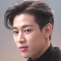 Bambam(Bạn thân cô,cr cô)