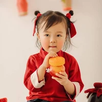 Ny con Tòn Hải Phương