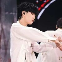 bố Chu Ca Nghiêm Hạo Tường