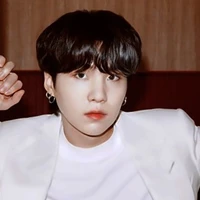 Yoongi (Suga)