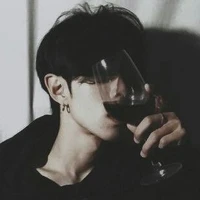 Lucius Amrita (Anh ba)