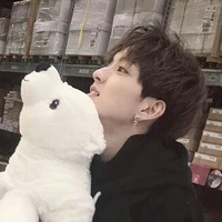 Phong Thanh Dương - Học trưởng ( nam9 )