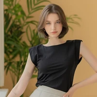 Tư Ly (mẹ cậu)