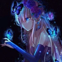 Akiko Haruki (Mẹ Draken và  Mikey)
