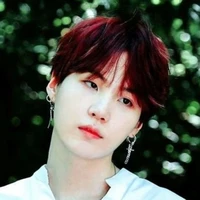 Suga(chồngMinie)