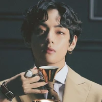 Kim Taehyung_hắn