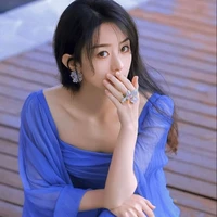 Triệu Lệ Dĩnh[mẹ cậu]