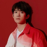 Dịch Dương Thiên Tỷ