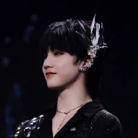 Tô Tân Hạo ( đàn em khối dưới )