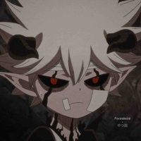 Cùng mẹ khác dòng máu với asta