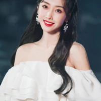 Tiêu Lộ(TL)