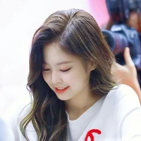 JENNIE