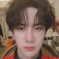 vương nhất bác