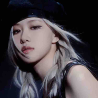 Chaeyoung (Y)
